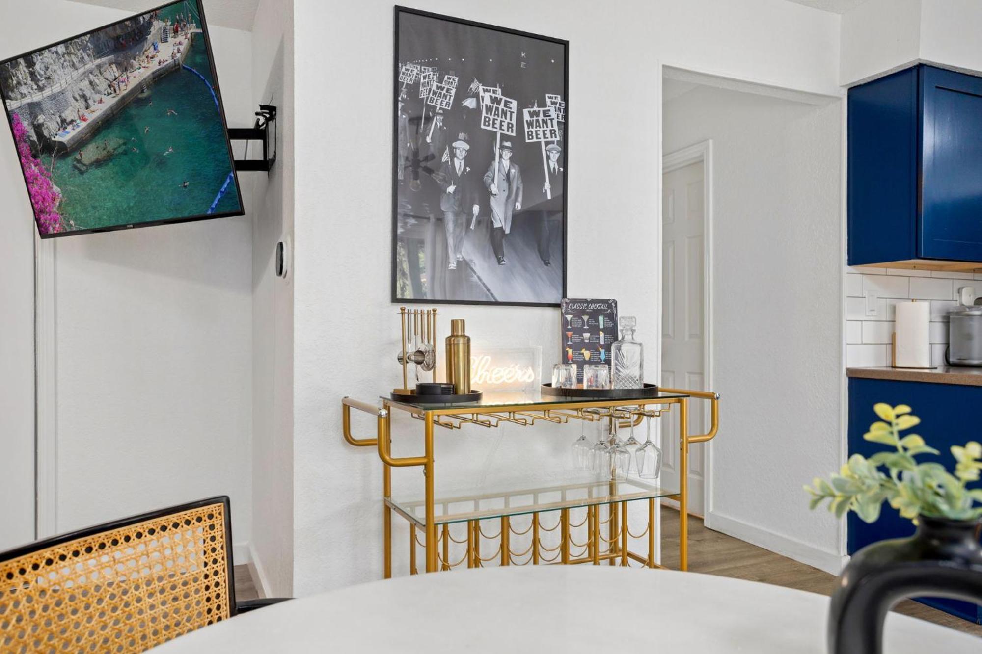 Timeless-Texas-Inn - Heated Pool Oasis & Lux Vibe Раунд Рок Екстериор снимка